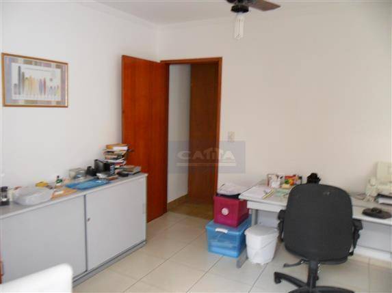 Sobrado à venda com 4 quartos, 300m² - Foto 8