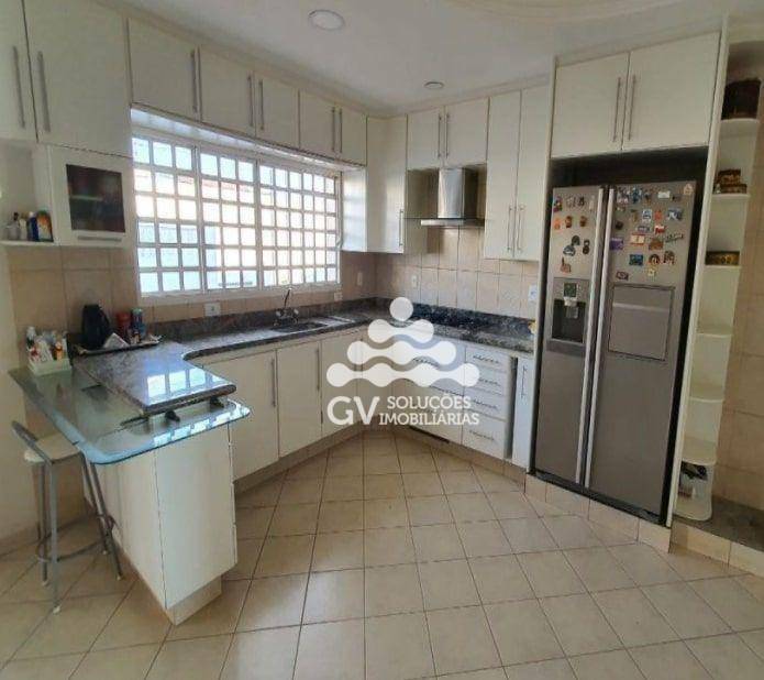 Sobrado à venda com 3 quartos, 450m² - Foto 27