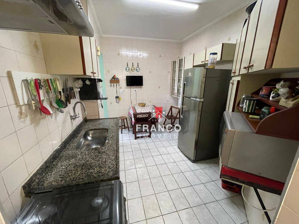 Apartamento à venda com 1 quarto, 50m² - Foto 4