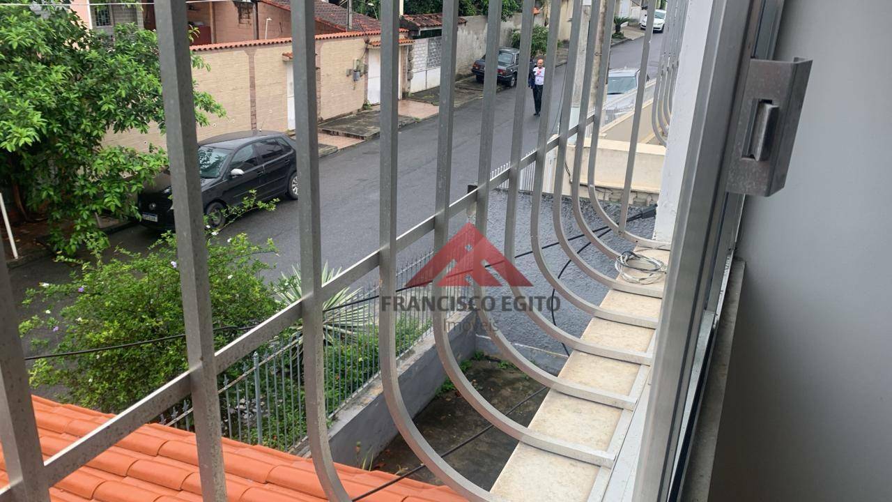 Sobrado à venda e aluguel com 3 quartos, 141m² - Foto 4