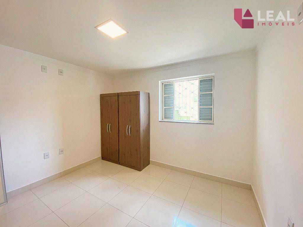 Casa para alugar com 2 quartos, 90m² - Foto 8