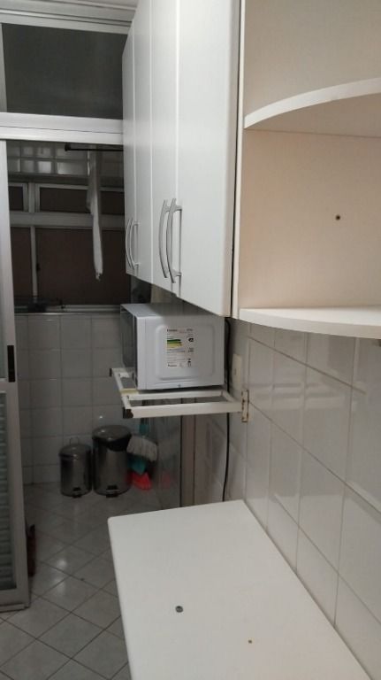 Apartamento para alugar com 1 quarto, 45m² - Foto 4