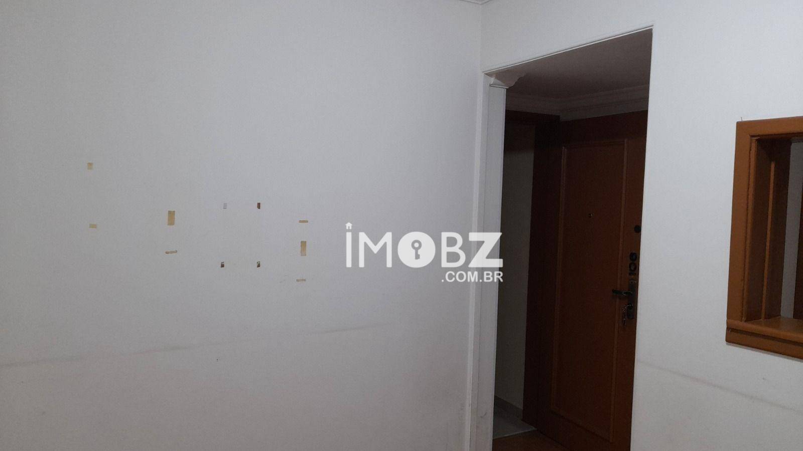 Apartamento à venda com 3 quartos, 69m² - Foto 4