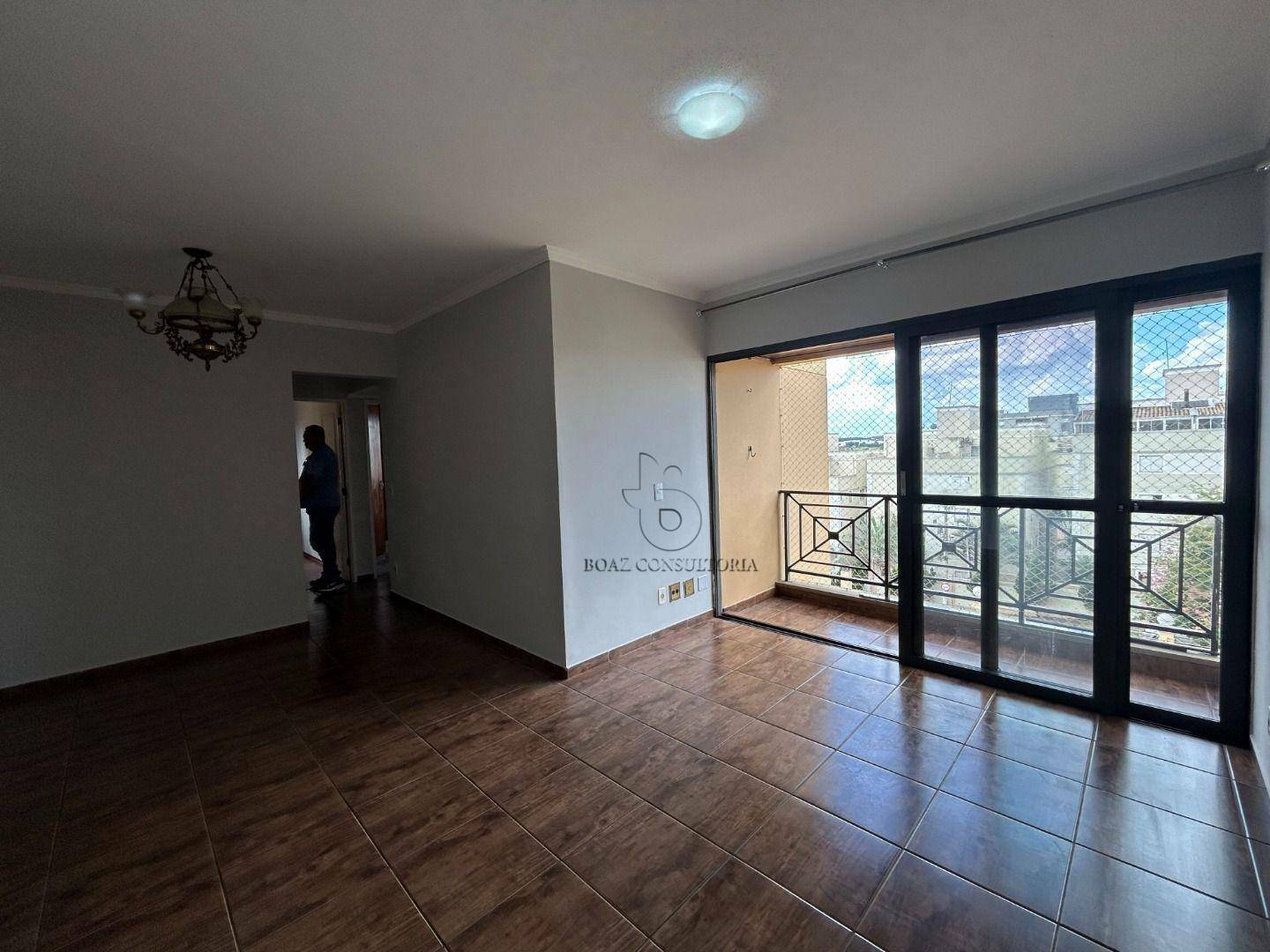 Apartamento para alugar com 3 quartos, 80m² - Foto 4