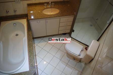 Apartamento à venda com 3 quartos, 140m² - Foto 13