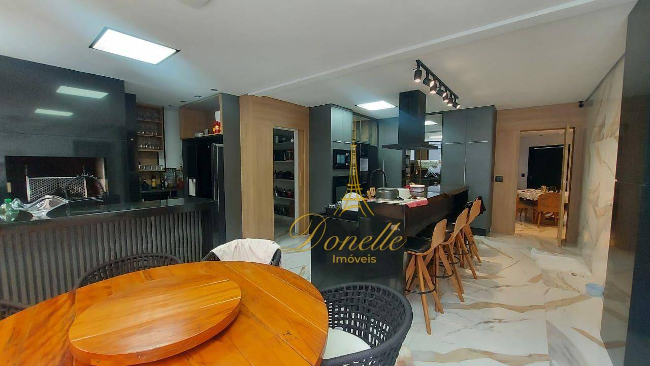 Sobrado à venda com 3 quartos, 300m² - Foto 5