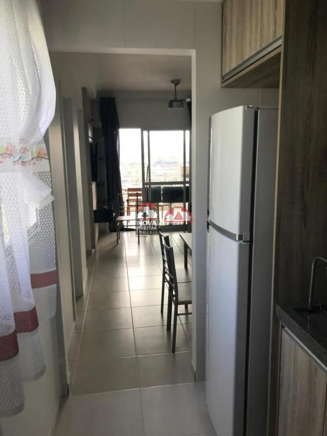 Apartamento à venda com 2 quartos, 70m² - Foto 5