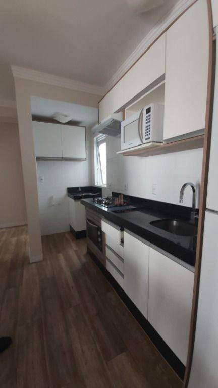 Apartamento à venda com 2 quartos, 60m² - Foto 7