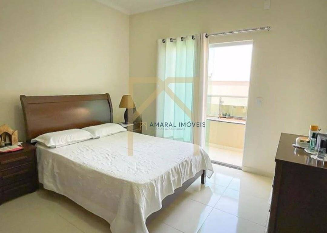 Casa à venda com 3 quartos, 190m² - Foto 5