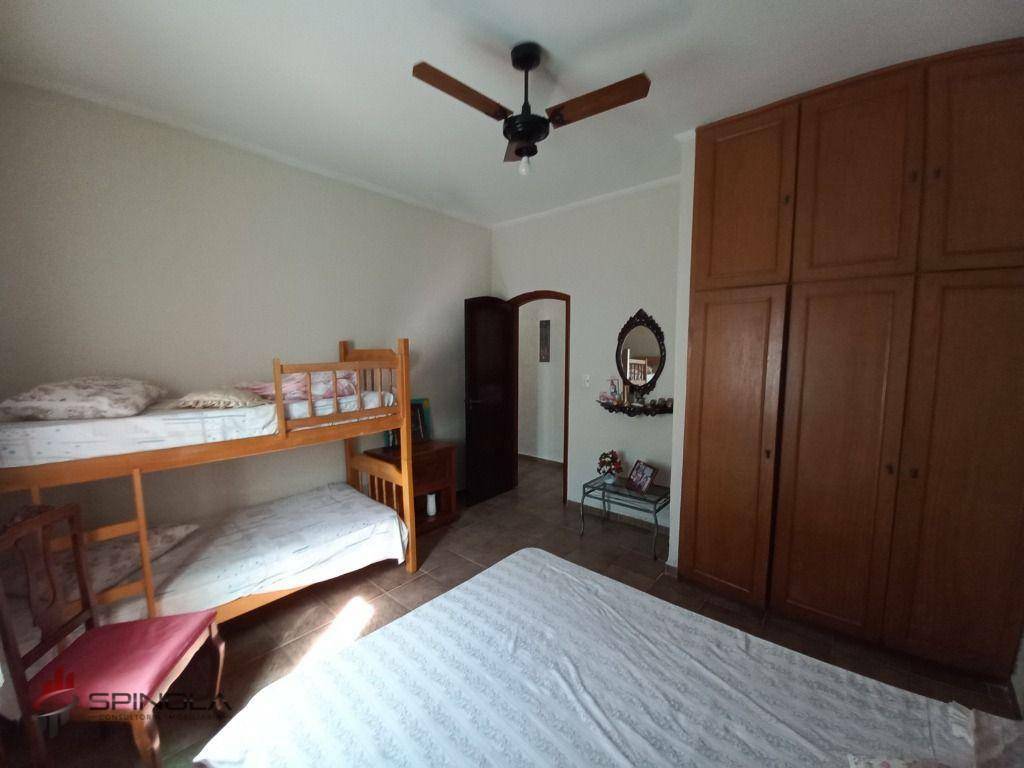 Casa à venda com 3 quartos, 208m² - Foto 29