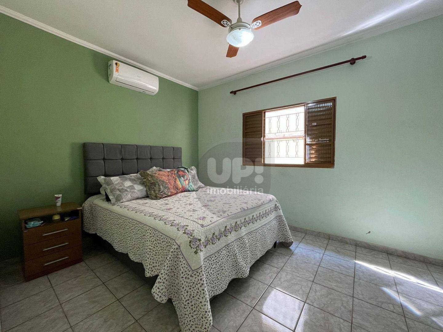 Casa à venda com 3 quartos, 94m² - Foto 9