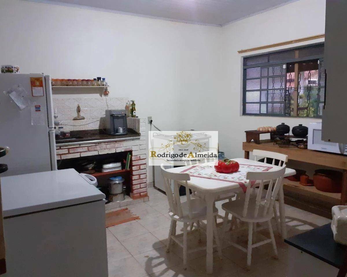 Chácara à venda com 2 quartos, 166m² - Foto 8