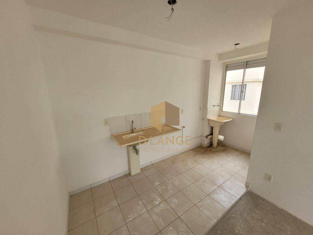 Apartamento à venda com 2 quartos, 42m² - Foto 2