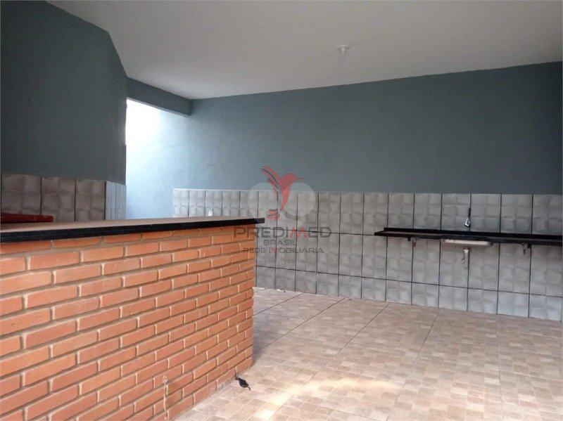 Casa à venda com 3 quartos, 242m² - Foto 12