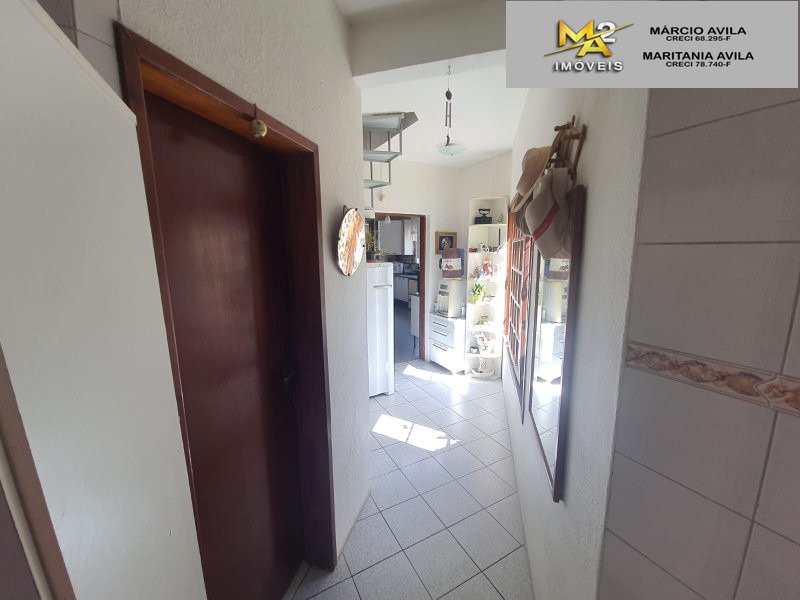 Casa à venda com 4 quartos, 300m² - Foto 18