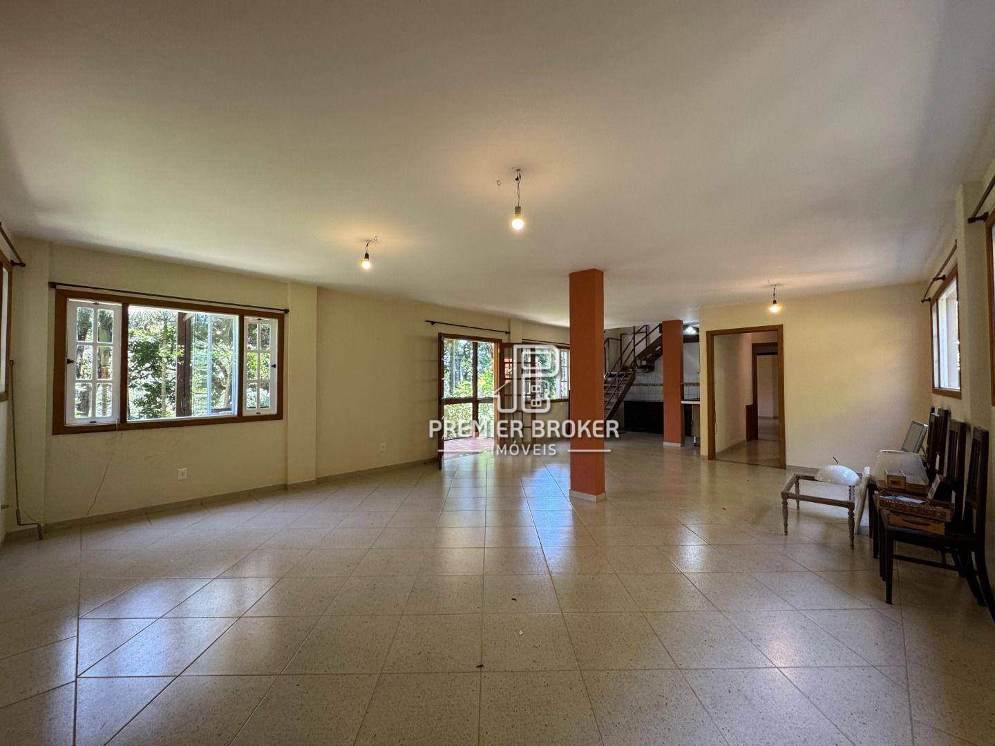 Casa de Condomínio à venda com 4 quartos, 245m² - Foto 37