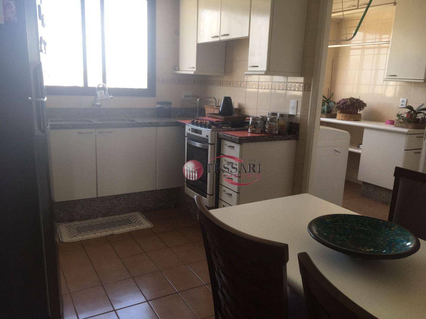 Apartamento à venda e aluguel com 3 quartos, 145m² - Foto 21