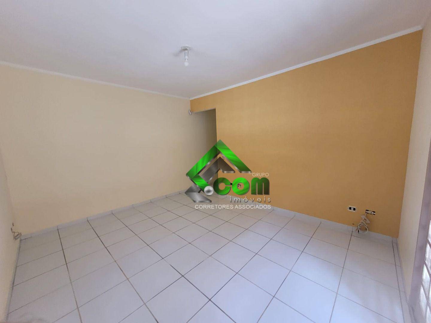 Casa à venda e aluguel com 3 quartos, 170m² - Foto 3