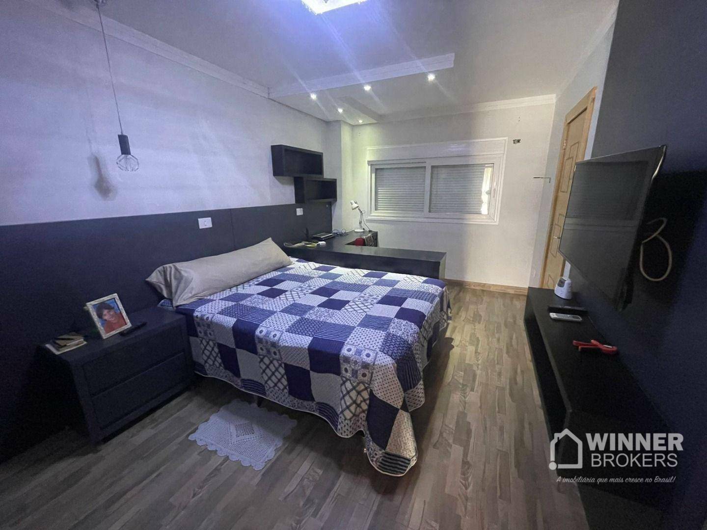 Sobrado à venda com 5 quartos, 242m² - Foto 23