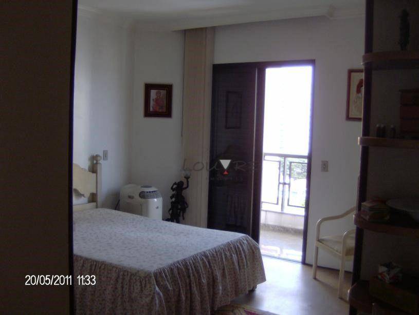 Apartamento à venda com 4 quartos, 250m² - Foto 5