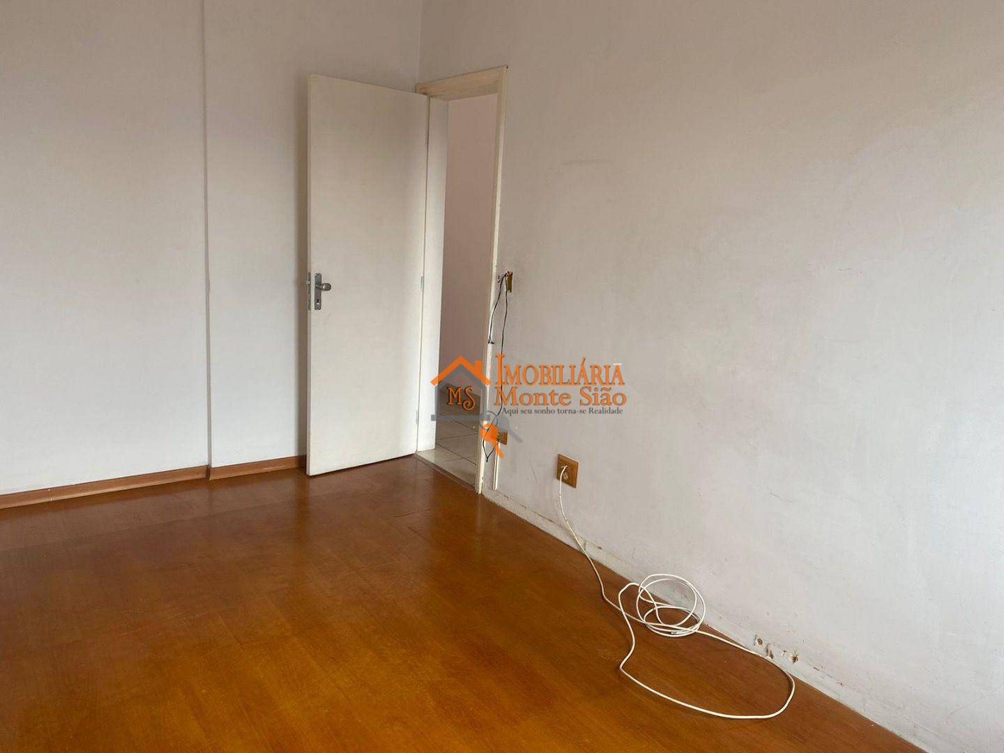 Apartamento à venda com 2 quartos, 57m² - Foto 9