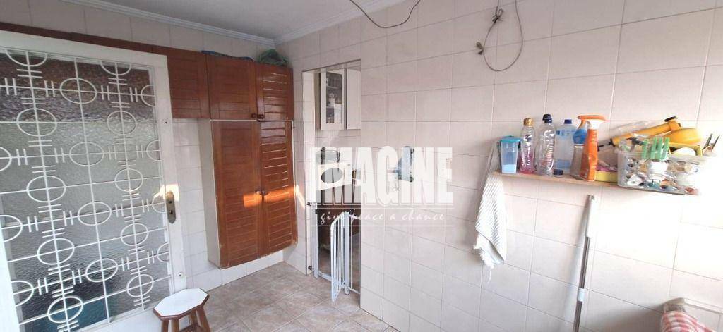 Sobrado à venda com 3 quartos, 310m² - Foto 21