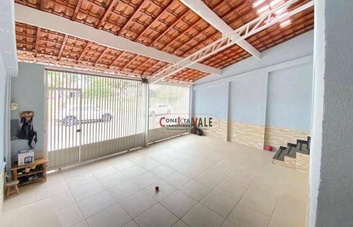 Casa à venda com 3 quartos, 125m² - Foto 1