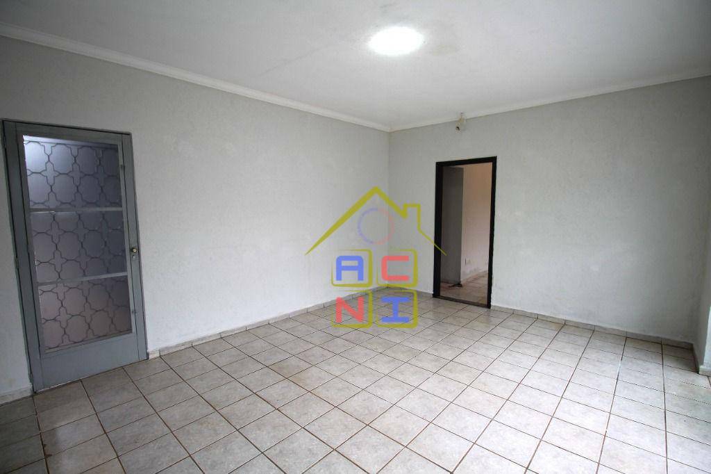 Casa à venda com 3 quartos, 157m² - Foto 7