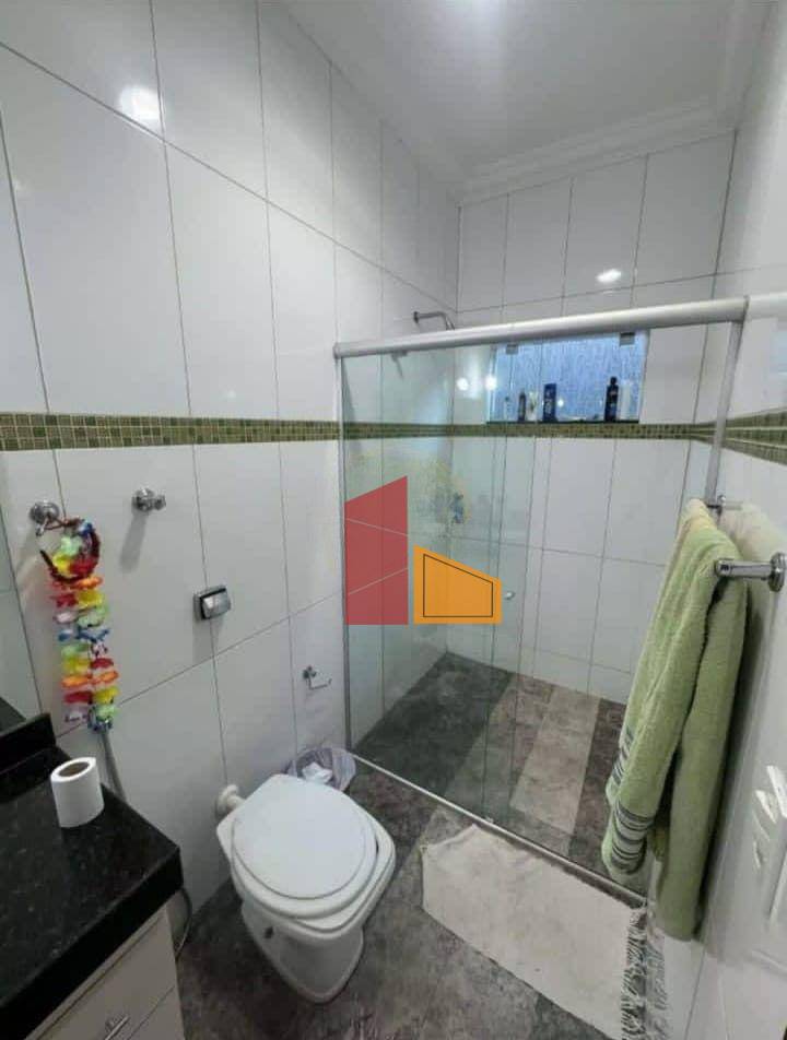 Casa à venda com 3 quartos, 197m² - Foto 11