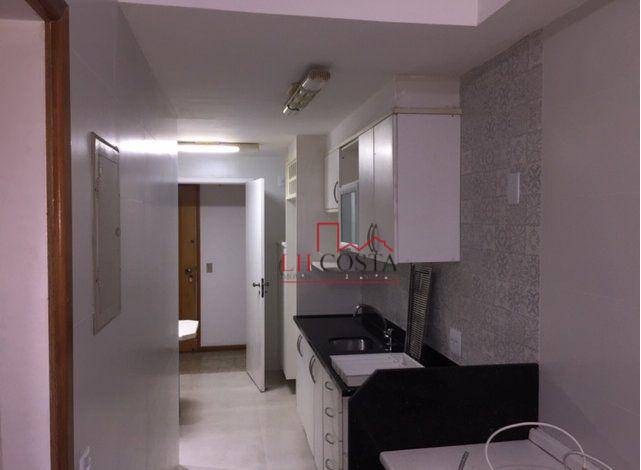 Apartamento à venda com 2 quartos, 85m² - Foto 13