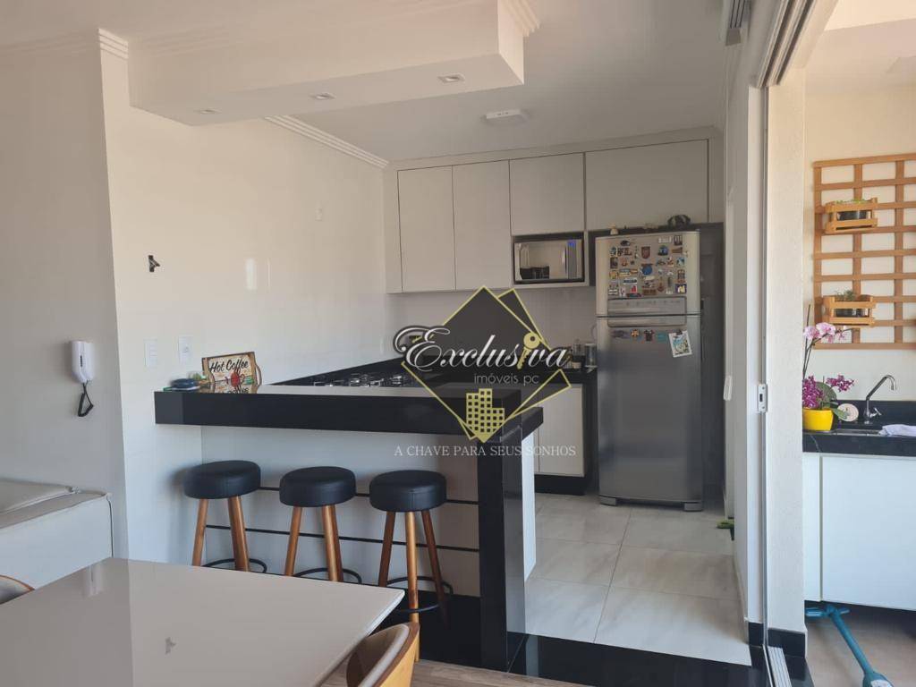 Apartamento à venda com 3 quartos, 98m² - Foto 4