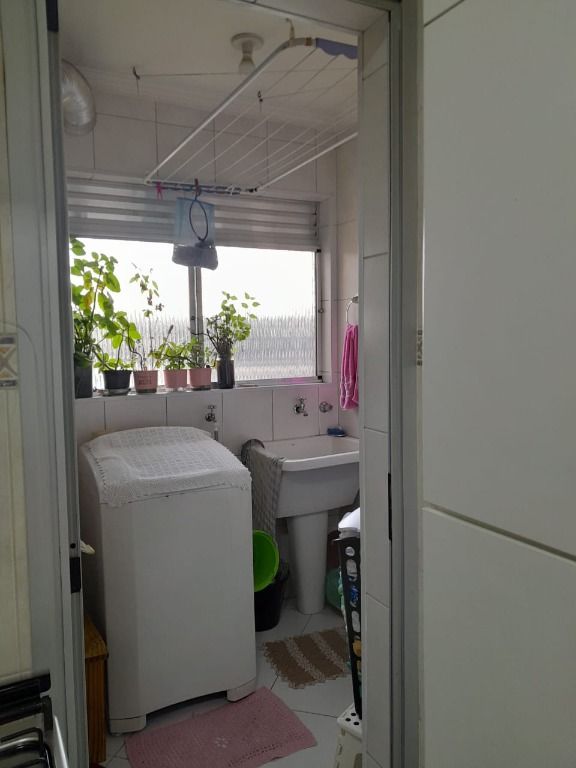 Apartamento à venda com 3 quartos, 74m² - Foto 11