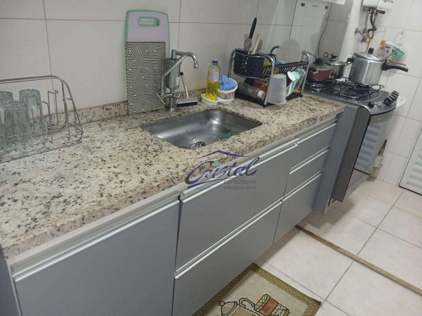 Apartamento à venda com 3 quartos, 74m² - Foto 9