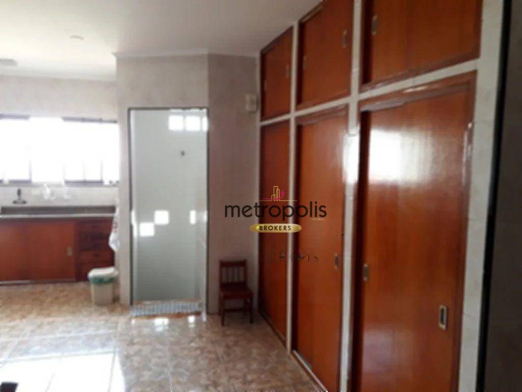 Sobrado à venda com 2 quartos, 227m² - Foto 4