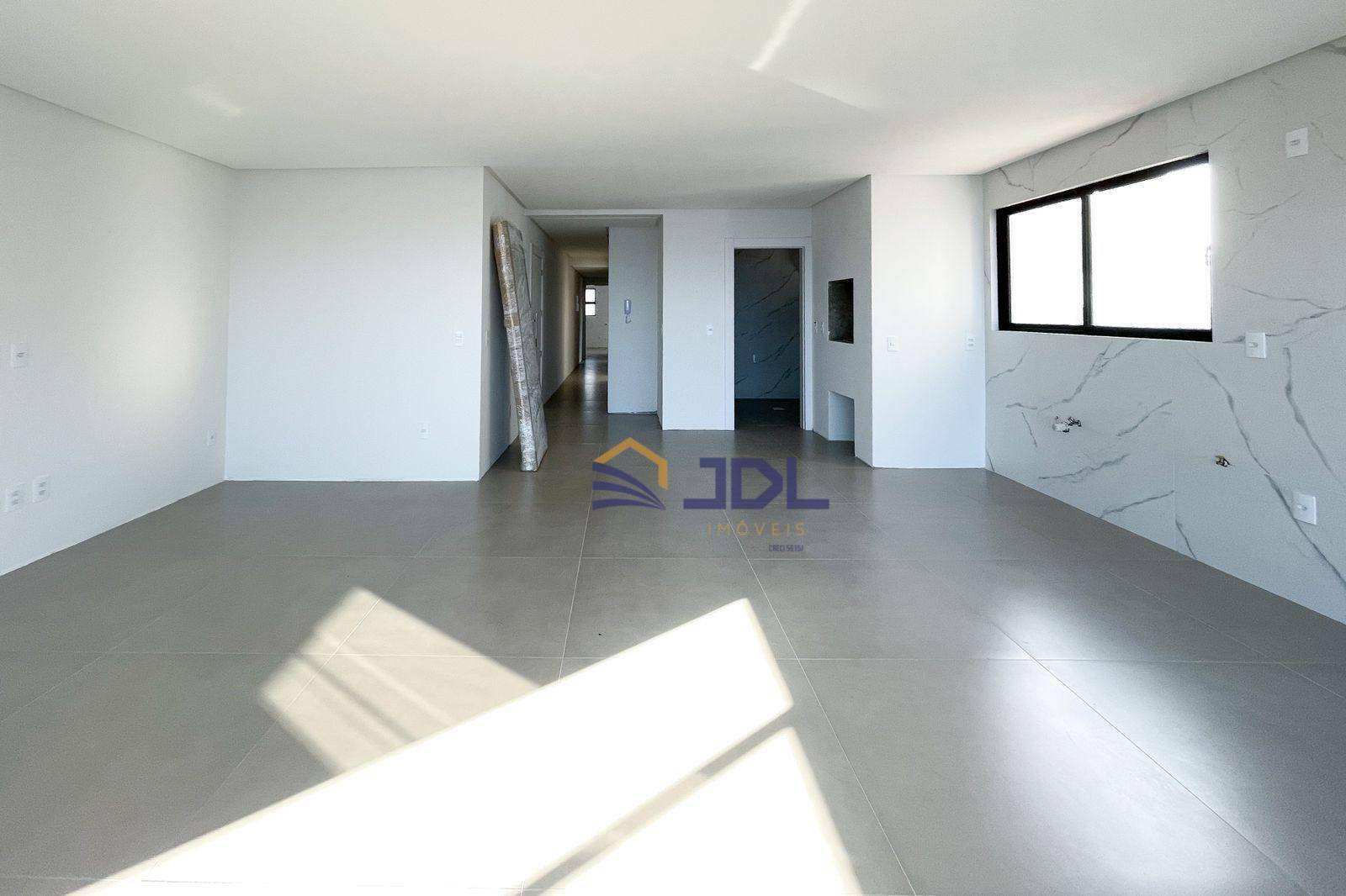 Apartamento à venda com 3 quartos, 134m² - Foto 6