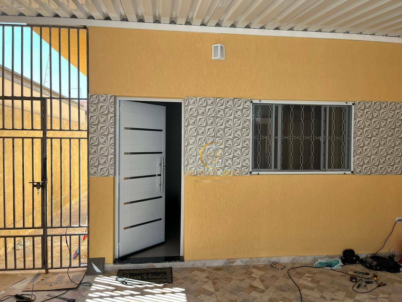 Casa à venda com 2 quartos, 100m² - Foto 2