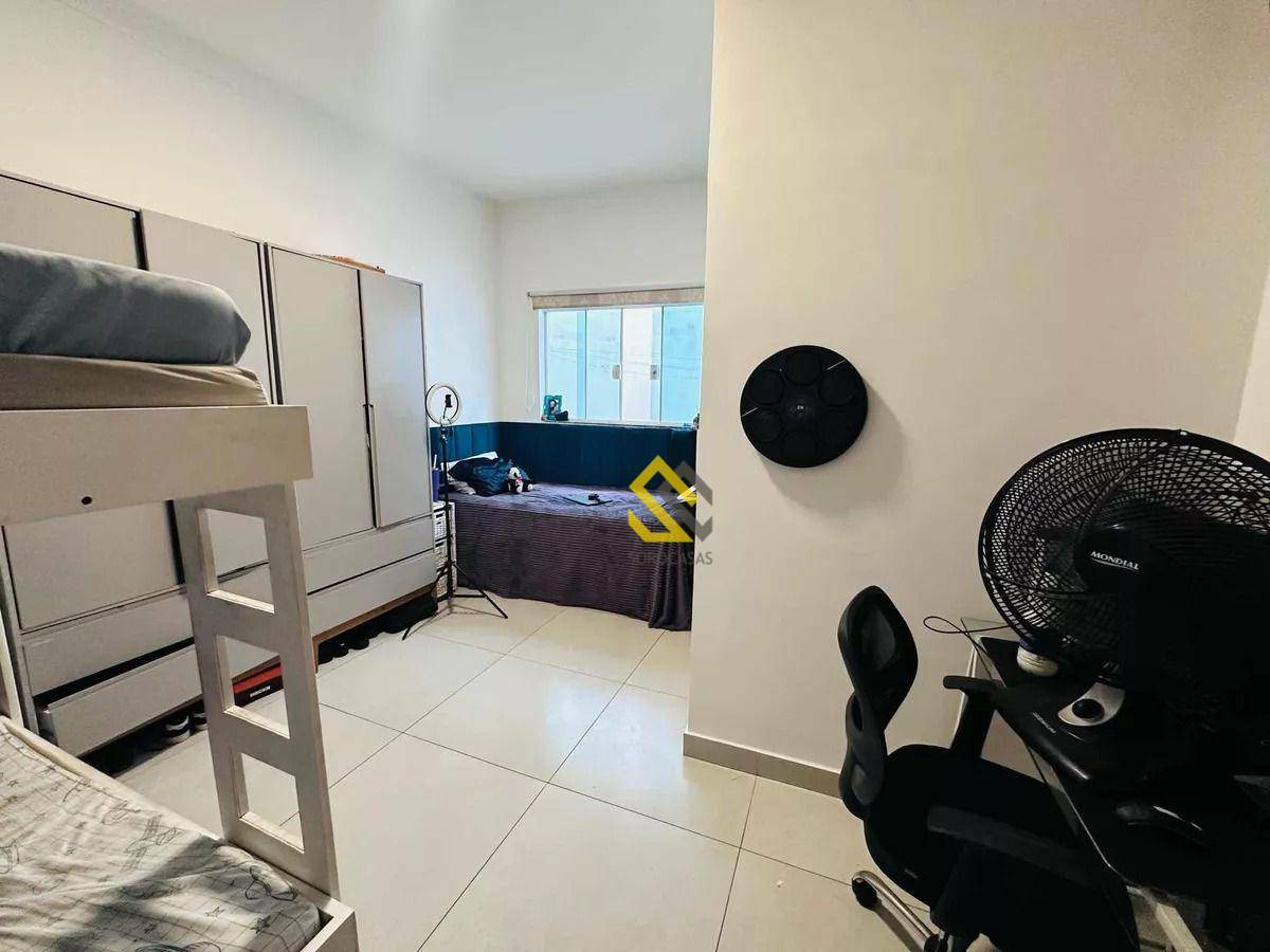 Casa à venda com 2 quartos, 170m² - Foto 8