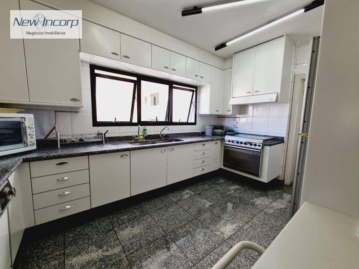 Apartamento à venda com 4 quartos, 257m² - Foto 11