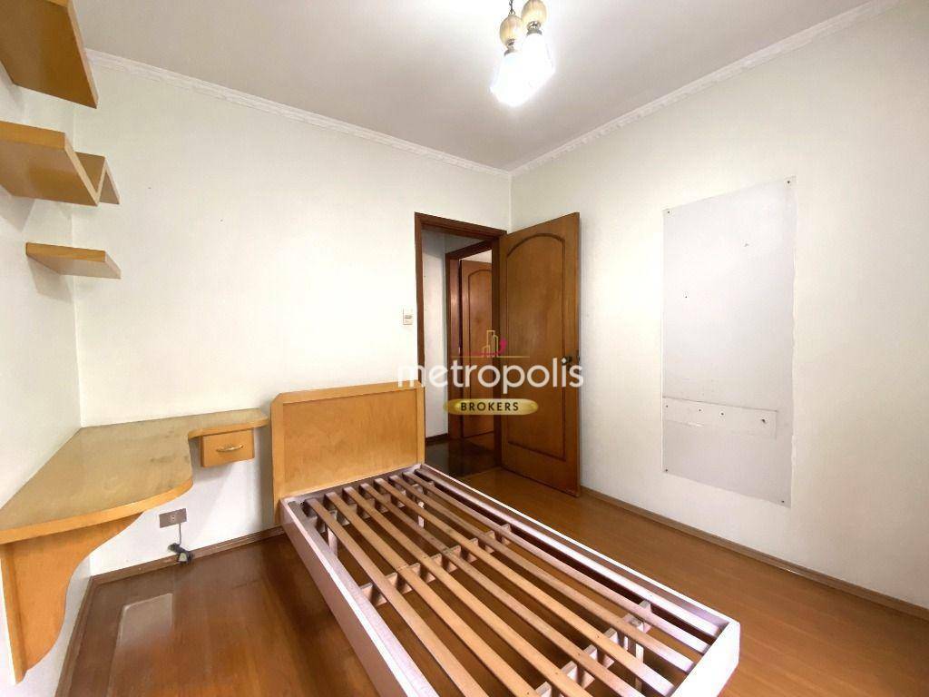 Casa à venda com 4 quartos, 245m² - Foto 18