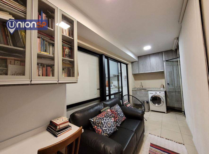 Apartamento à venda com 1 quarto, 42m² - Foto 1