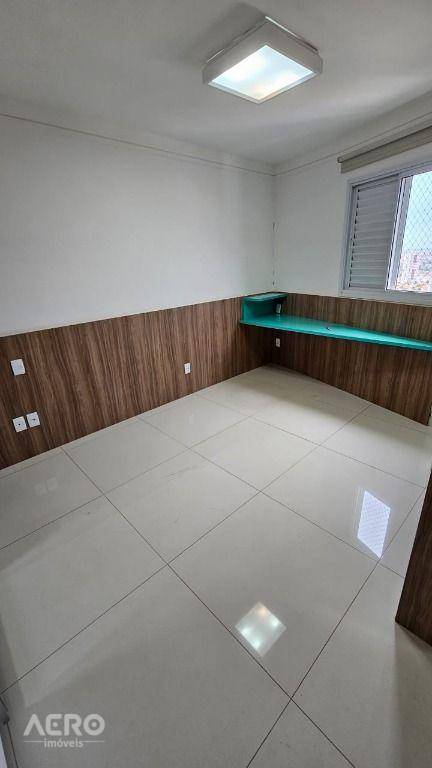 Apartamento para alugar com 3 quartos, 180m² - Foto 43