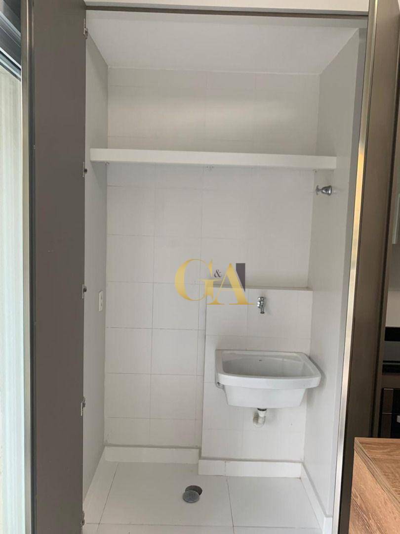 Apartamento para alugar com 1 quarto, 50m² - Foto 4