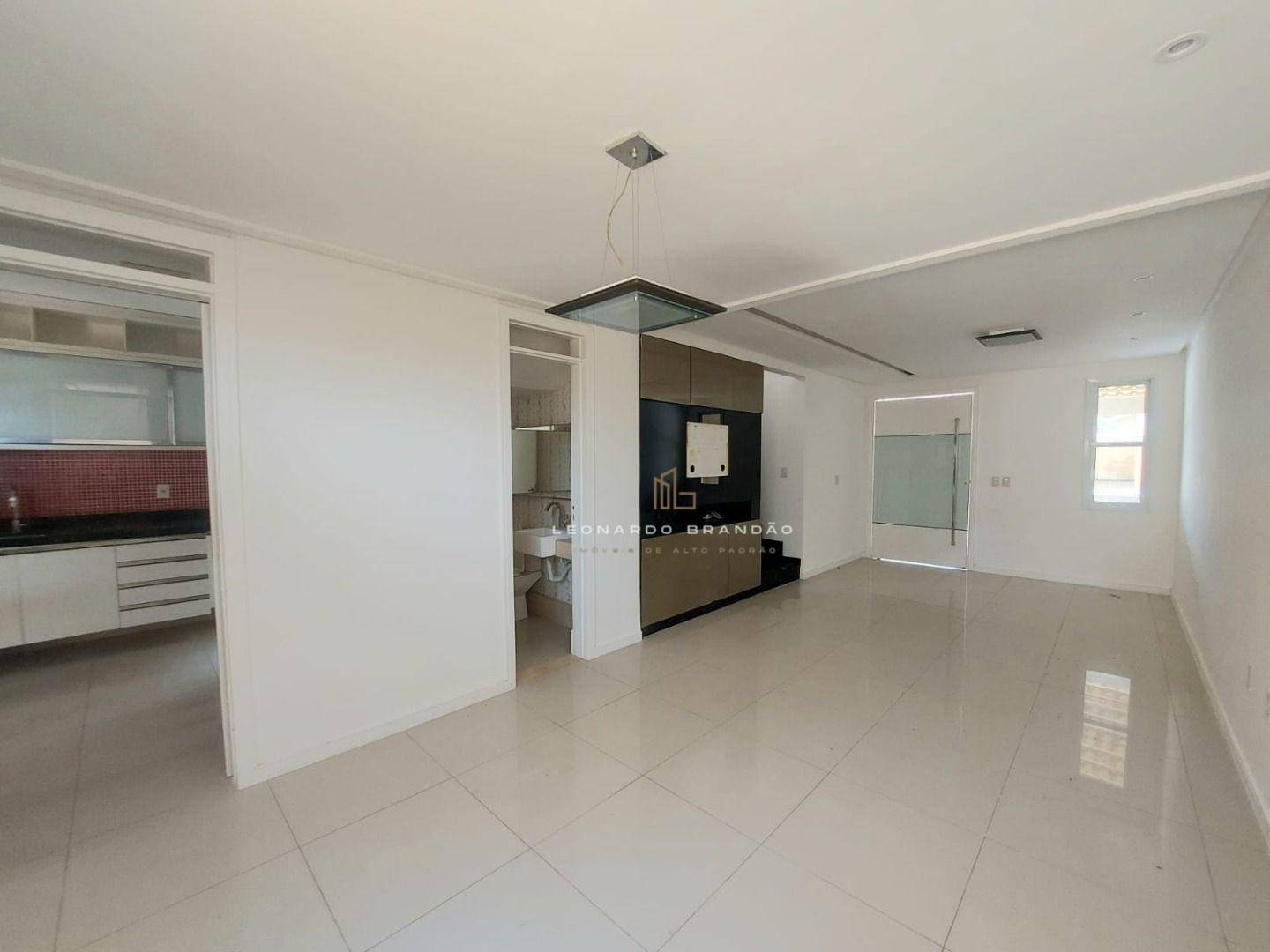 Casa à venda com 3 quartos, 230m² - Foto 8