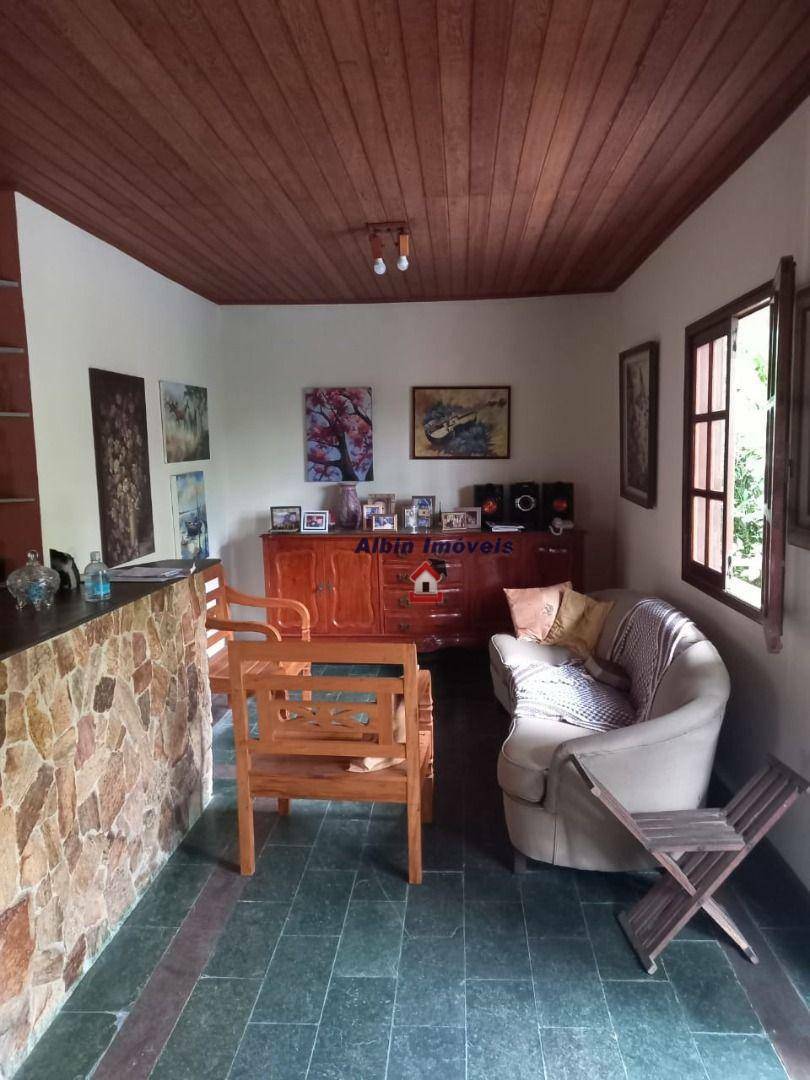 Casa à venda com 4 quartos, 187m² - Foto 6