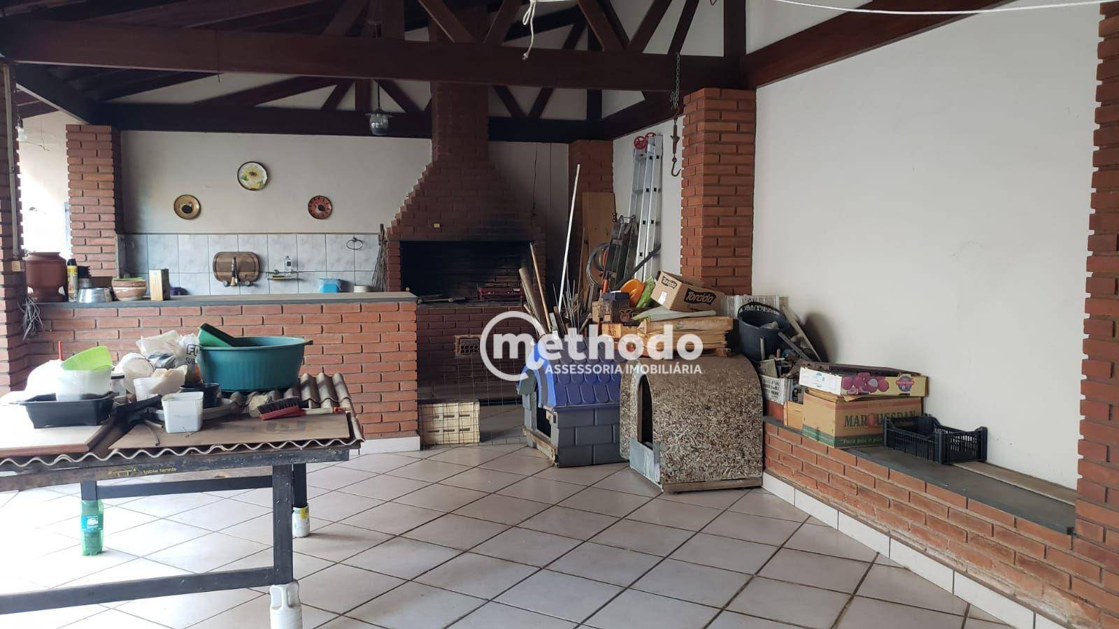 Casa à venda com 4 quartos, 205m² - Foto 3