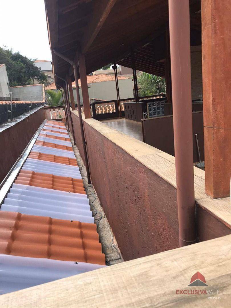 Casa à venda com 3 quartos, 189m² - Foto 8