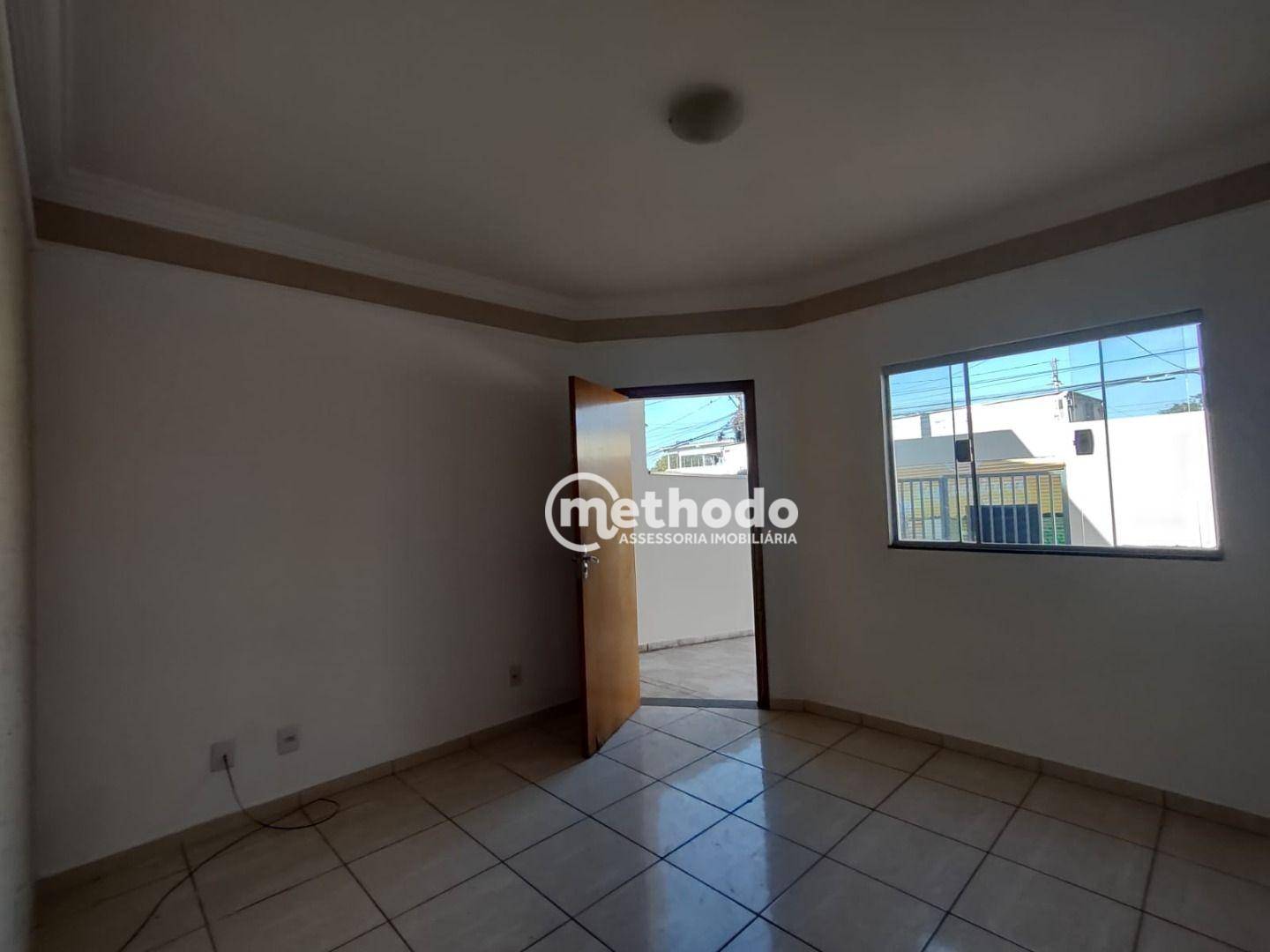 Casa à venda com 2 quartos, 90m² - Foto 6