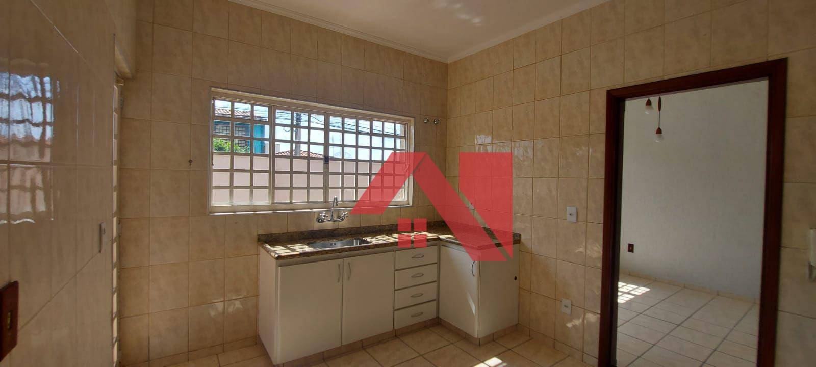 Casa à venda com 3 quartos, 180m² - Foto 6