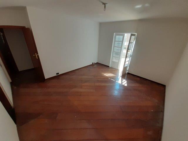 Casa à venda com 4 quartos, 350m² - Foto 14