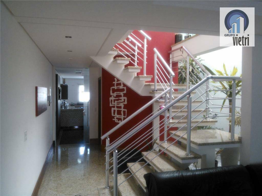 Sobrado à venda com 4 quartos, 240m² - Foto 14